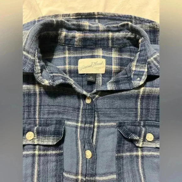 Universal Thread, XS blue paid shirt - Picture 4 of 5